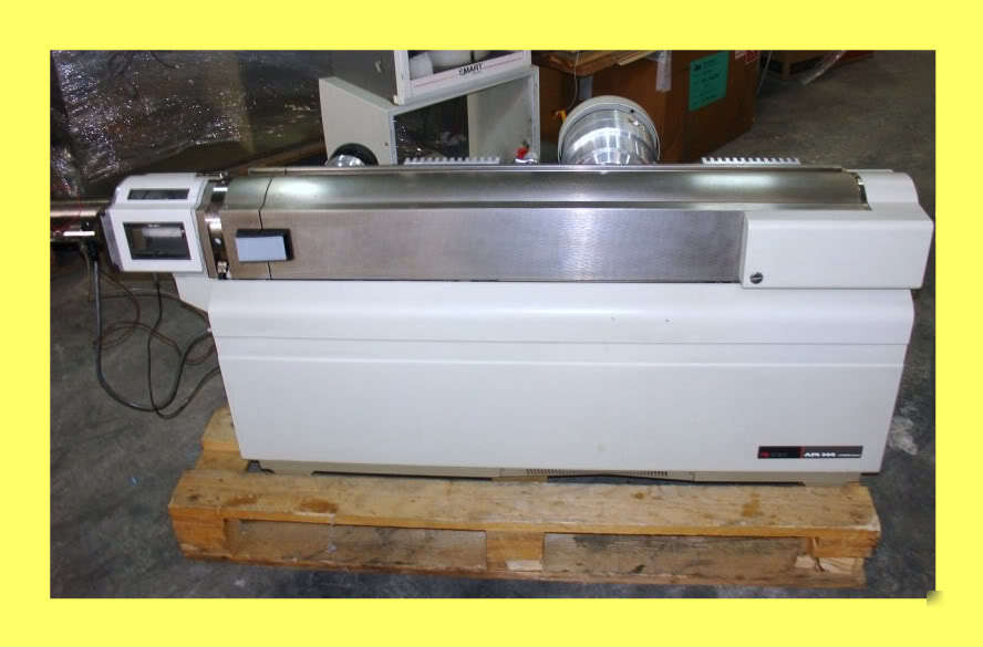 Pe perkin elmer sciex api 300 lc/ms mass spectrometer