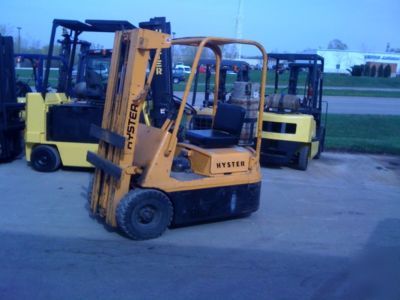 Hyster pneumatic 2500 lb forklift lifttruck