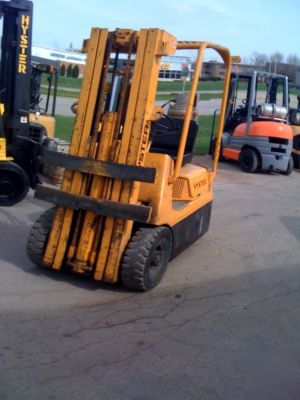 Hyster pneumatic 2500 lb forklift lifttruck