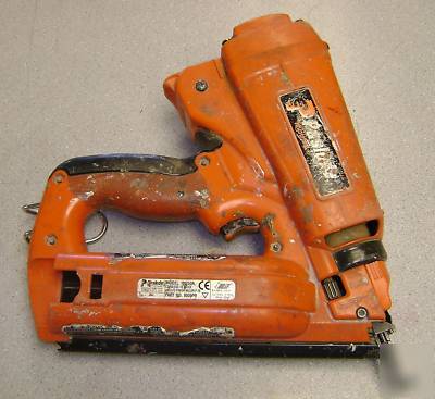 Paslode 16 gauge cordless angled finish nailer IM250A