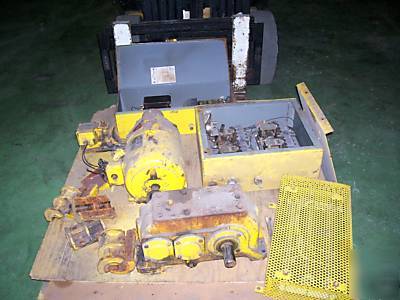 Bridge crane center drive package