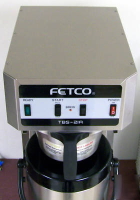 New fetco tbs-21A 3 gallon tea brewer with dispenser