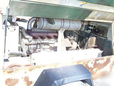 Ingersoll rand air compressor 185CFM john deere diesel