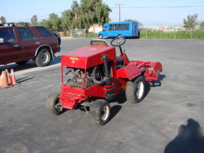 1996 toro protrim ride on lawnmower, marker trimmer