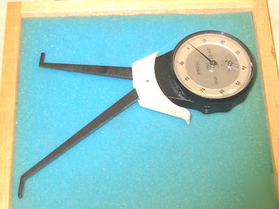 Dial caliper gauge, fowler #52 554-008, 3.2