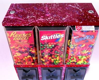 Vendstar 3000 candy vending machine red w/keys
