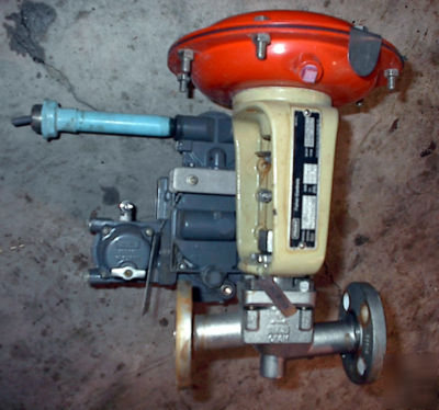 Fisher 3/4â€ 316 s/s flanged control valve w/ actuator 