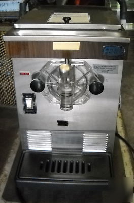 Sani serv soft serve ice cream yogurt machine A4071-e 