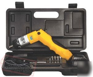 3.6V cordless screwdriver kit includes 15 insert bit 