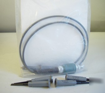 New tektronix P6008 probe brand sealed w/ 4 extra tips