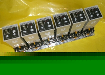 Omron E2CA-AL4D-3 prox. sensor amplifiers in-line unit