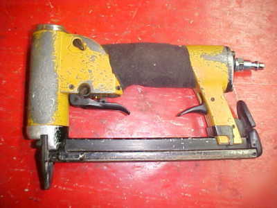 * bostitch tools 1/2