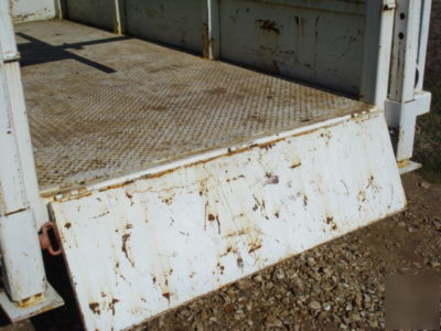 Electric cable dual reel trailer - tensioner brakes