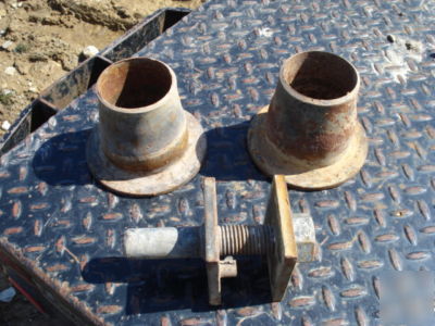 Electric cable dual reel trailer - tensioner brakes
