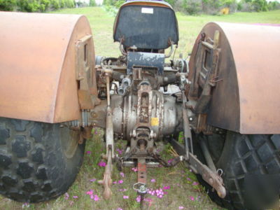 Massey-ferguson antique implement tractor, model 255