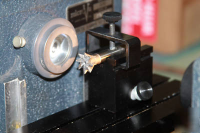 Microvu keyed stage v-block 