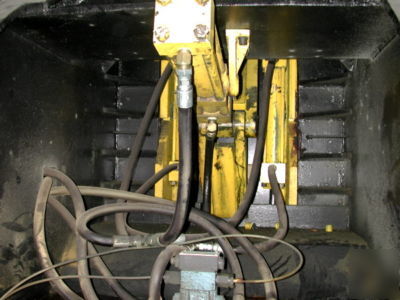 100 ton 