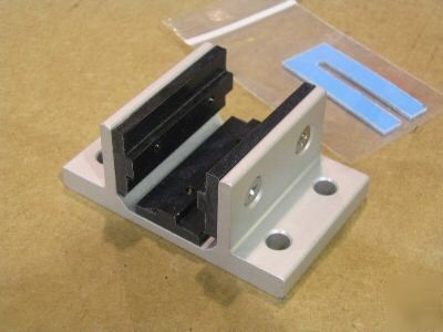 80/20 t slot aluminum linear bearing 25 s 25-6725