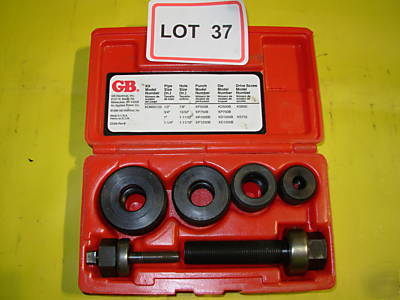 Gb kom 50125 knockout punch set 1/2 to 1 1/4