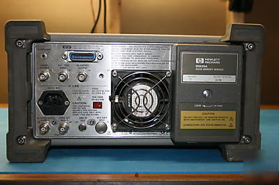 Hp agilent 8561B 6.5GHZ spectrum analyzer *calibrated*