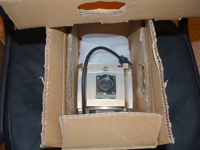 Mitsubishi 750 watt hollow shaft servo 130MM frame