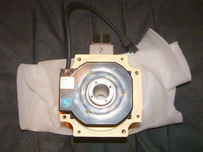Mitsubishi 750 watt hollow shaft servo 130MM frame