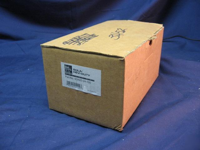 New sola SDN20-24-100 din rail power supplie: in box