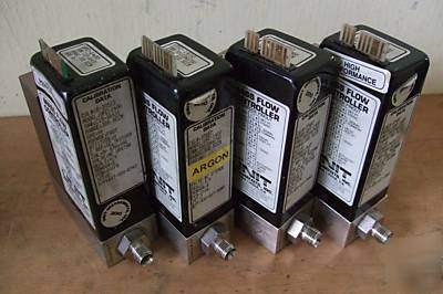Qty 4 unit ufc-1400 300SCCM mass flow controller gas ar