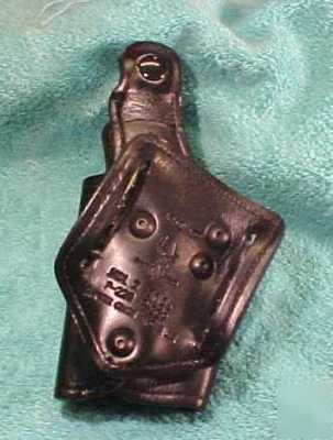 Used rh black b-weave safariland holster sig P228 P229
