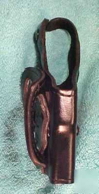 Used rh black b-weave safariland holster sig P228 P229
