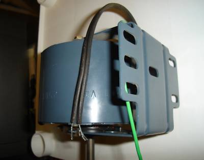 Ge industrial motor 750 rpm 120V .7A w/ frame mount nos
