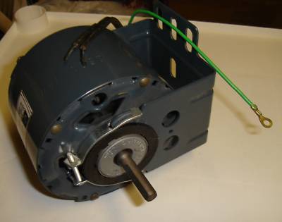 Ge industrial motor 750 rpm 120V .7A w/ frame mount nos