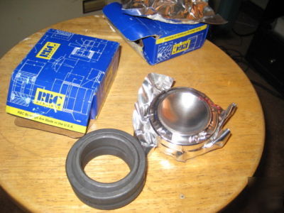 Self aligning spherical plain bearings rbc 40 mm