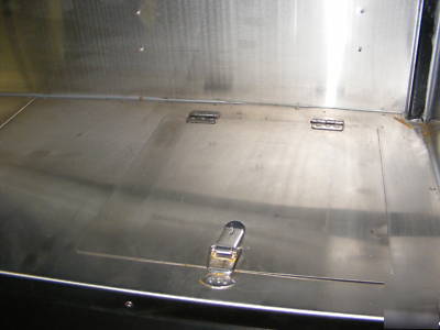 2009 fully enclosed 4 x 4 hot dog cart