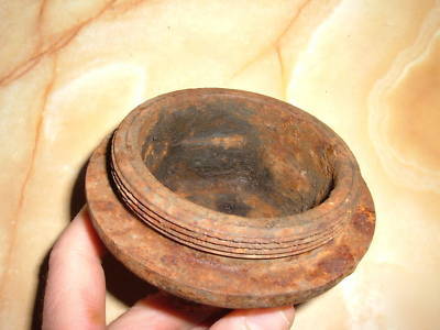 Case tractor front wheel grease bearing seal cover cap