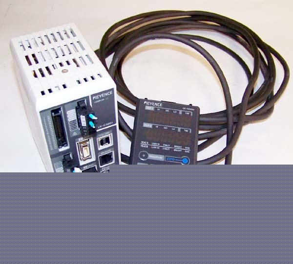 Keyence lk-G3001 ccd laser sensor controller w/display