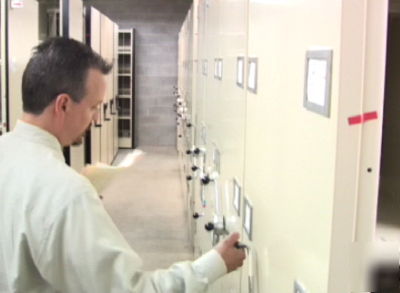 Mobile filing storage system for legalsize boxes police
