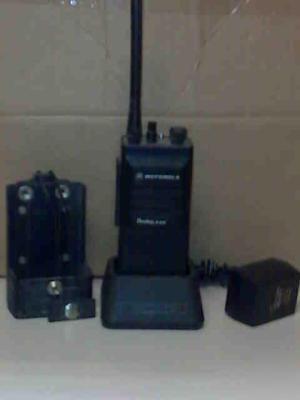 Motorola radius P100 6CH 5W portable two way radio