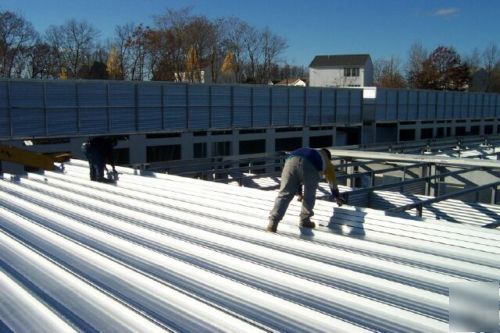 Standing seam metal roof / 1