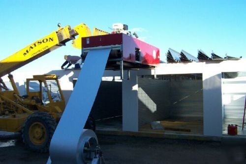 Standing seam metal roof / 1