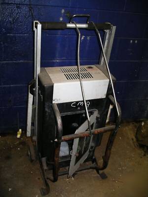 Tread master clean master escalator cleaner for parts