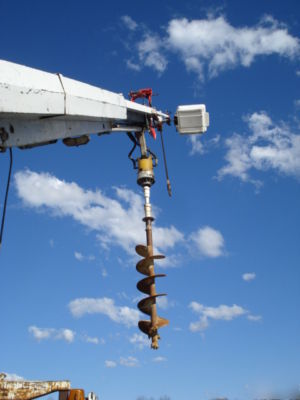 Altec pengo digger derrick 20 in hole auger, rock teeth
