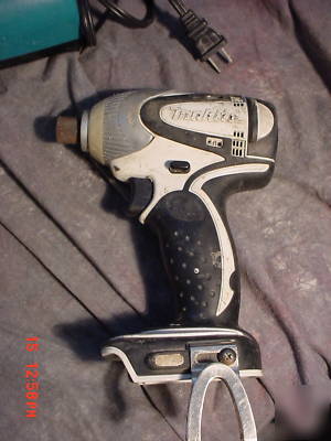 Makita 18 volt li-ion drill & driver combo set LCT200W