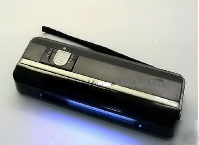 Shortwave ultraviolet lamp detection of parasites M12