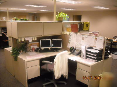 (3)-steelcase (4) station cubicals*tan/sand**used*(12)