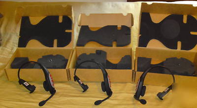 3M C1060 drive-thru intercom system. w/ 3 headsets