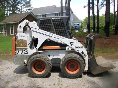 Bobcat turbo 773 super clean low hours 6 attachments 