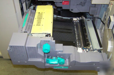 Canon imagerunnerÂ® 8500 grayscale copier