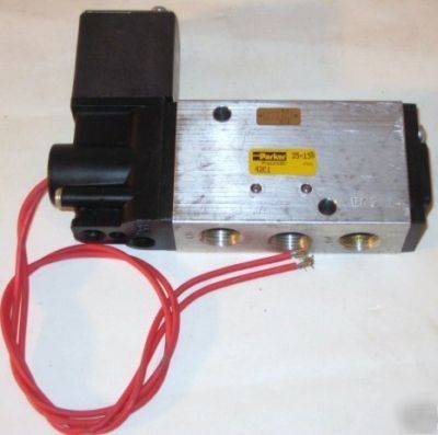 Parker 35-150 42C1 L0051453B air pneumatic valve