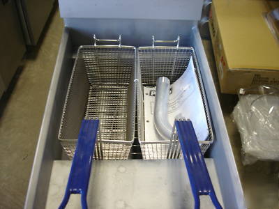 Pitco 35-40LB gas fryer 35C+s stainless tank 